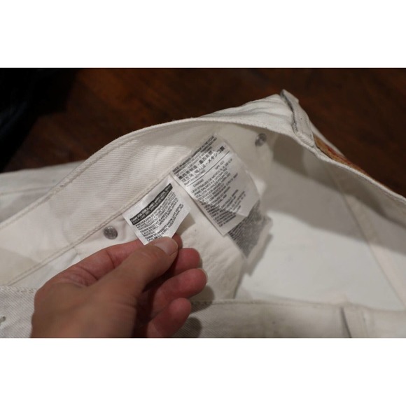 Levi Shorts Mens 40 White Distressed Paint Splatter - Picture 11 of 16